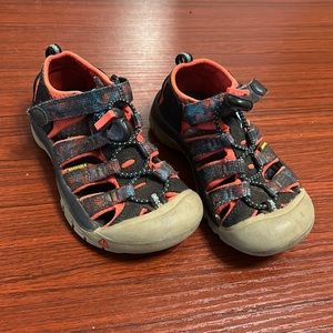 Keen hiking sandle